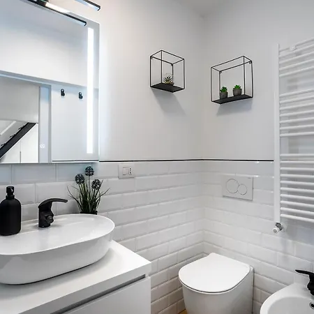 Heart Of Porta Venezia - Cozy Loft - 2mts To M4 Metro ミラノ